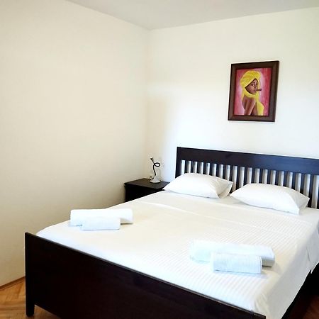 Holiday House Pinus Pinea Вигань Екстер'єр фото