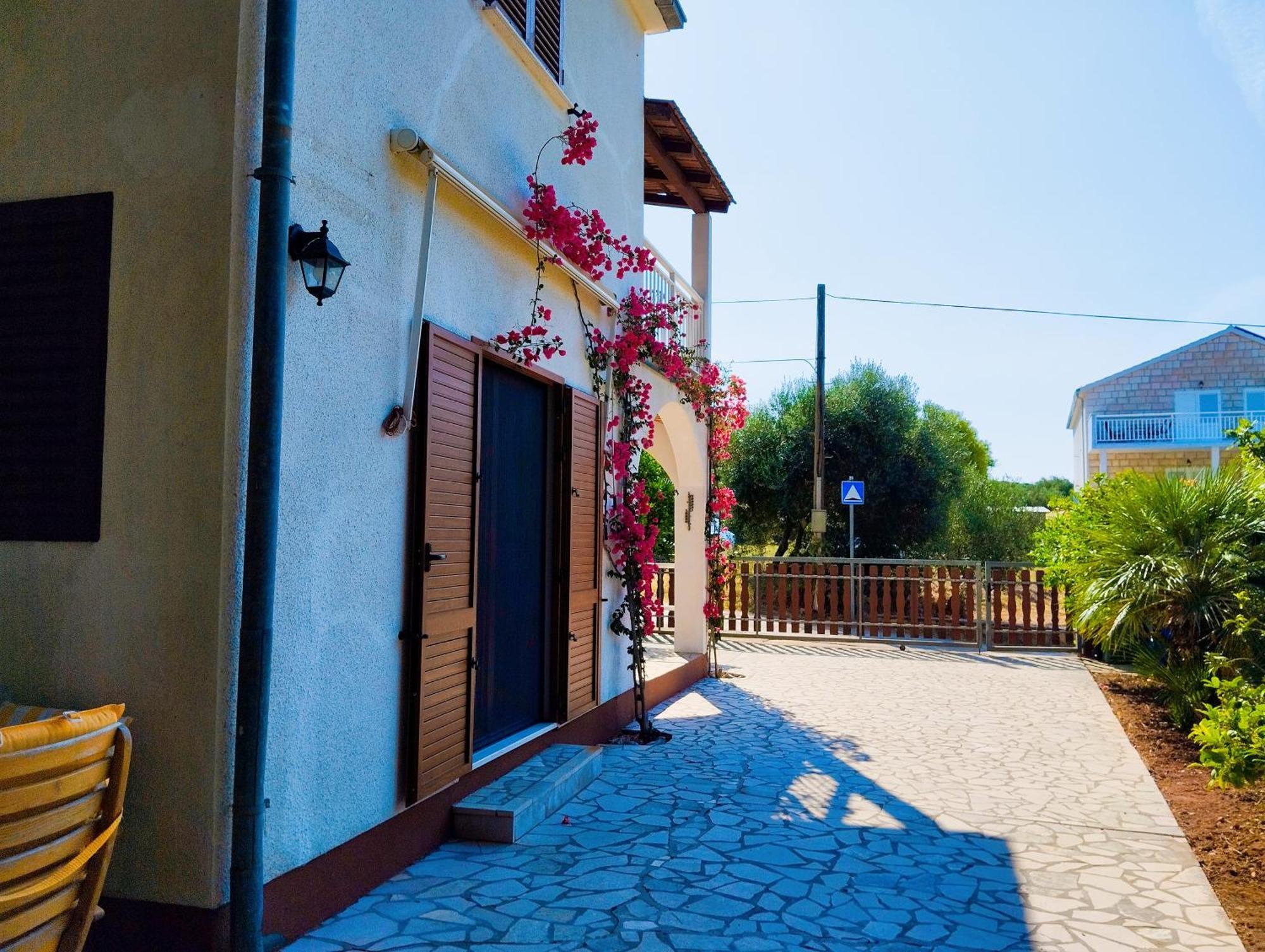 Holiday House Pinus Pinea Вигань Екстер'єр фото