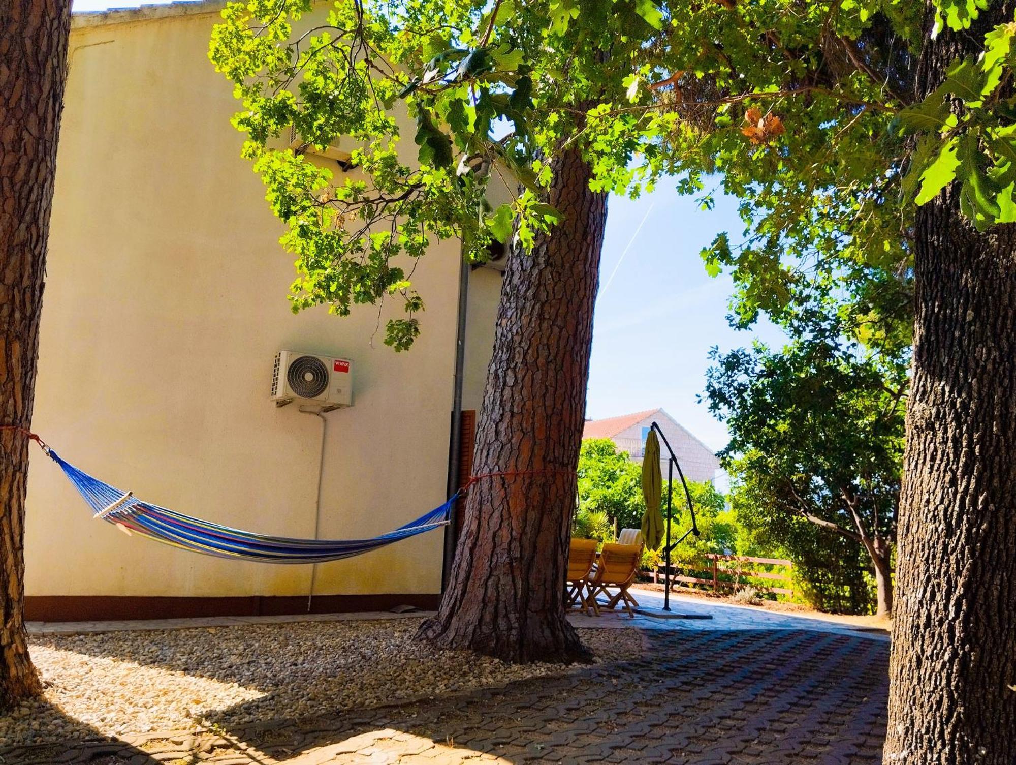 Holiday House Pinus Pinea Вигань Екстер'єр фото