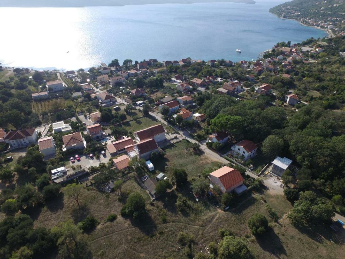 Holiday House Pinus Pinea Вигань Екстер'єр фото